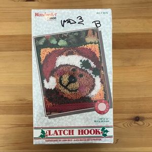 Caron VTG Latch Hook Kit XMAS Teddy Bear Santa Hat